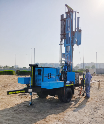 Wheeled excavator (tractor excavator)